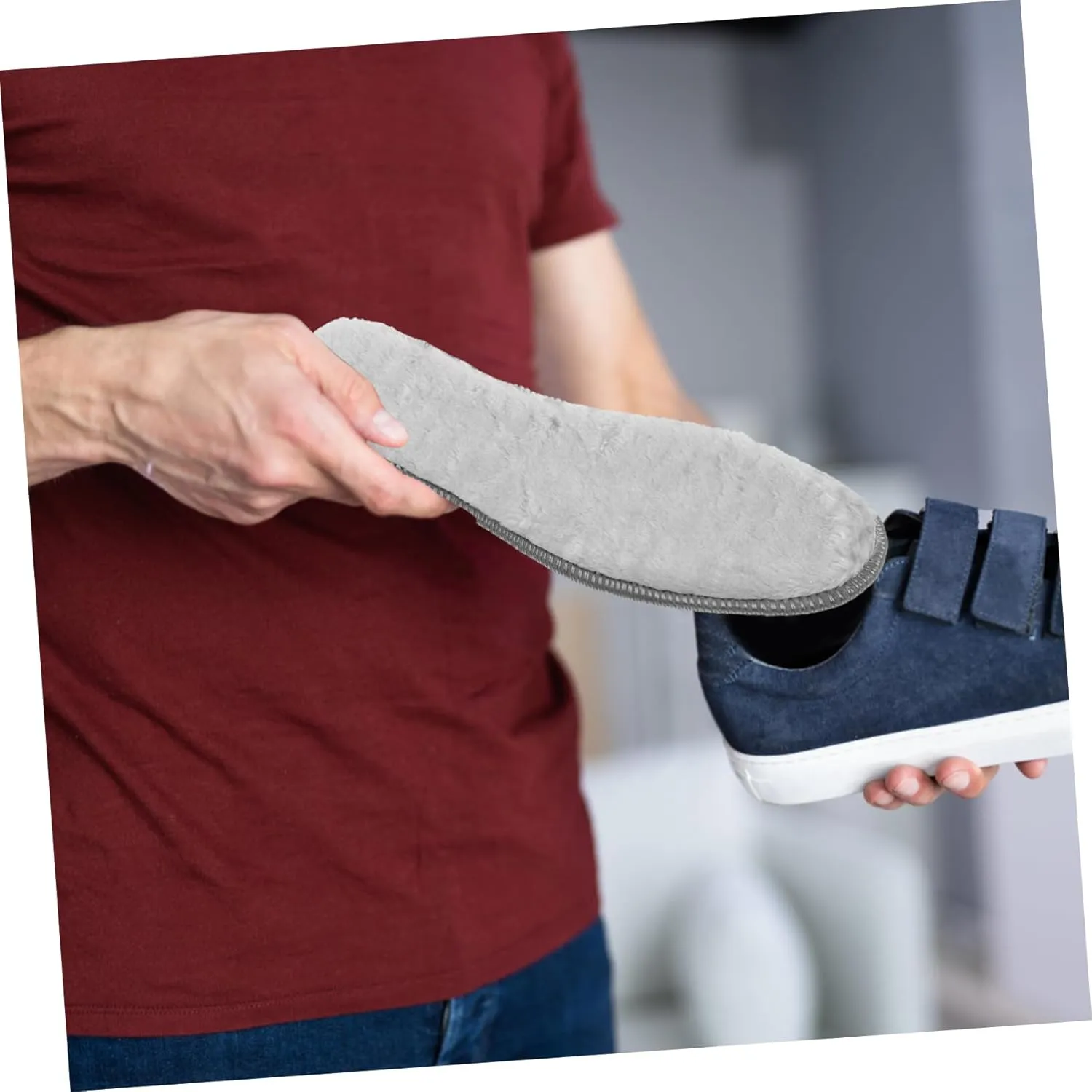 4 Pairs Warm Plush Insoles for Women Winter Thermal Insoles Non-Slip Design Thickened Shoe Inserts for Cold Weather Footwear Size 38