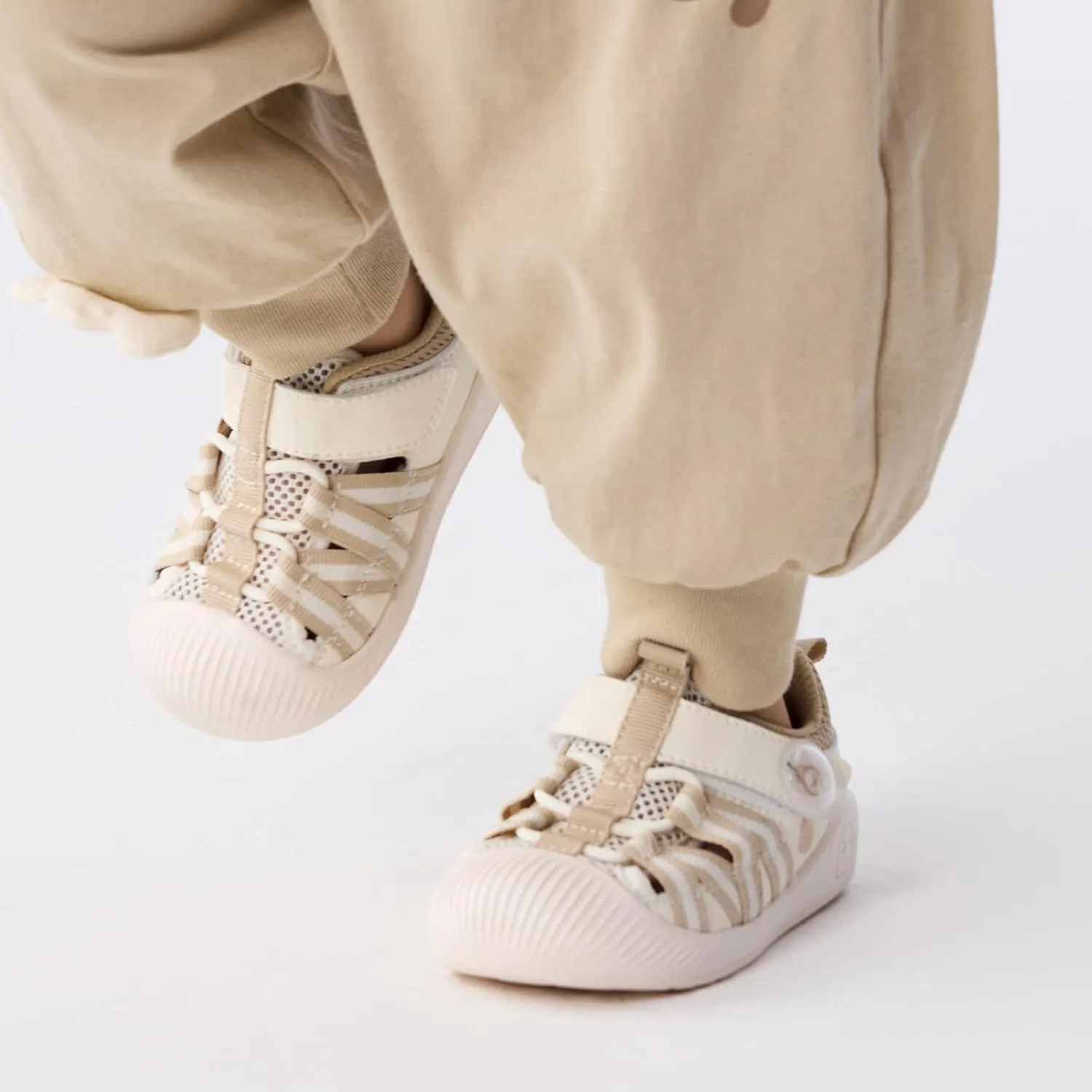 Balabala Toddler Sneakers Girls Boys Breathable Walking Shoes Sport Sandals Sandals Lightweight Mesh Upper with Hook and Loop
