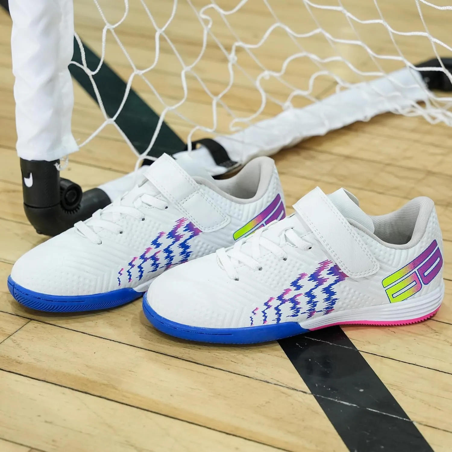 brooman Kids Futsal Indoor Soccer Shoes Boys Girls Soccer Sneakers