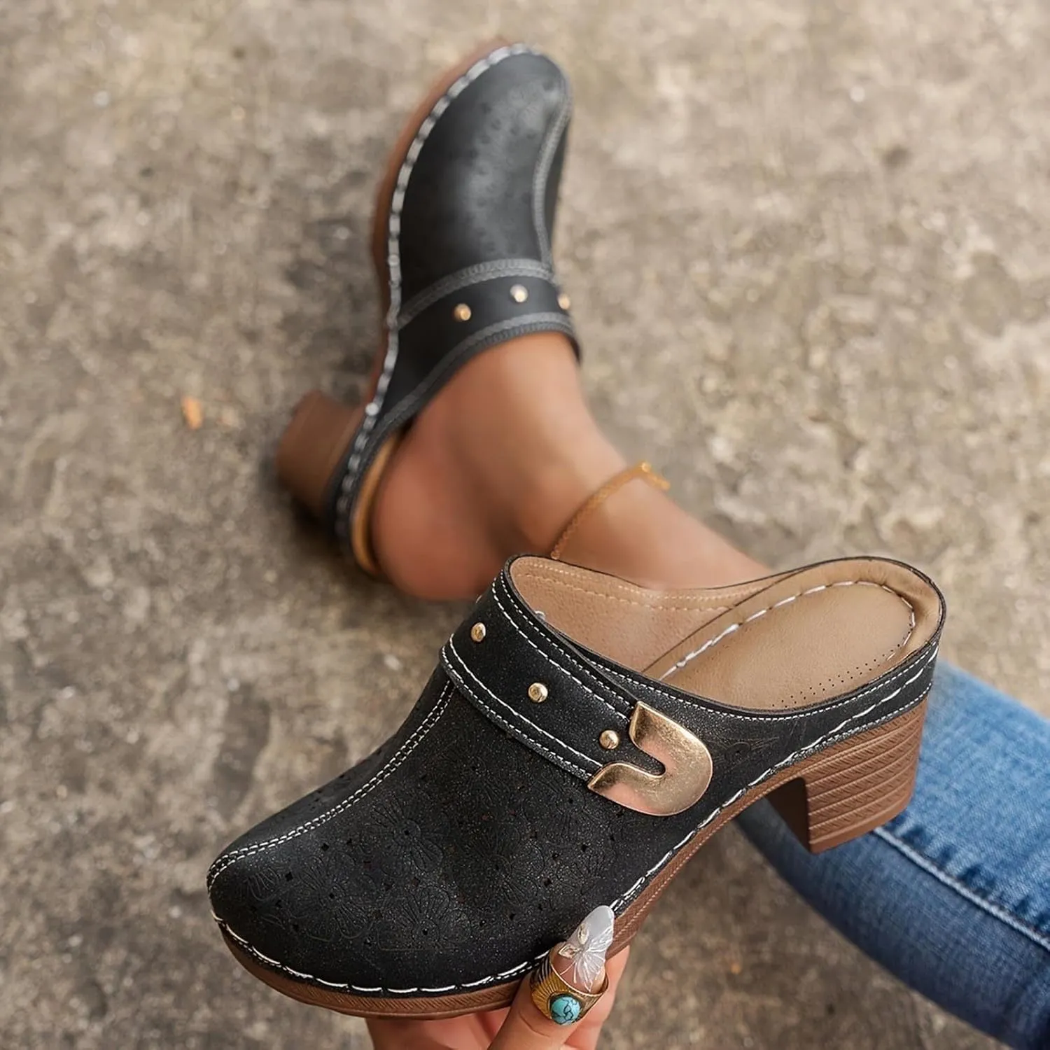 Clogs for Women Mules Shoes Hollow Closed Toe Chunky Heels Mules Summer Slip On Orthopedic Sandals Casual Breathable Backless Sandals Classic Work Shoes Vacation Travel Sandal