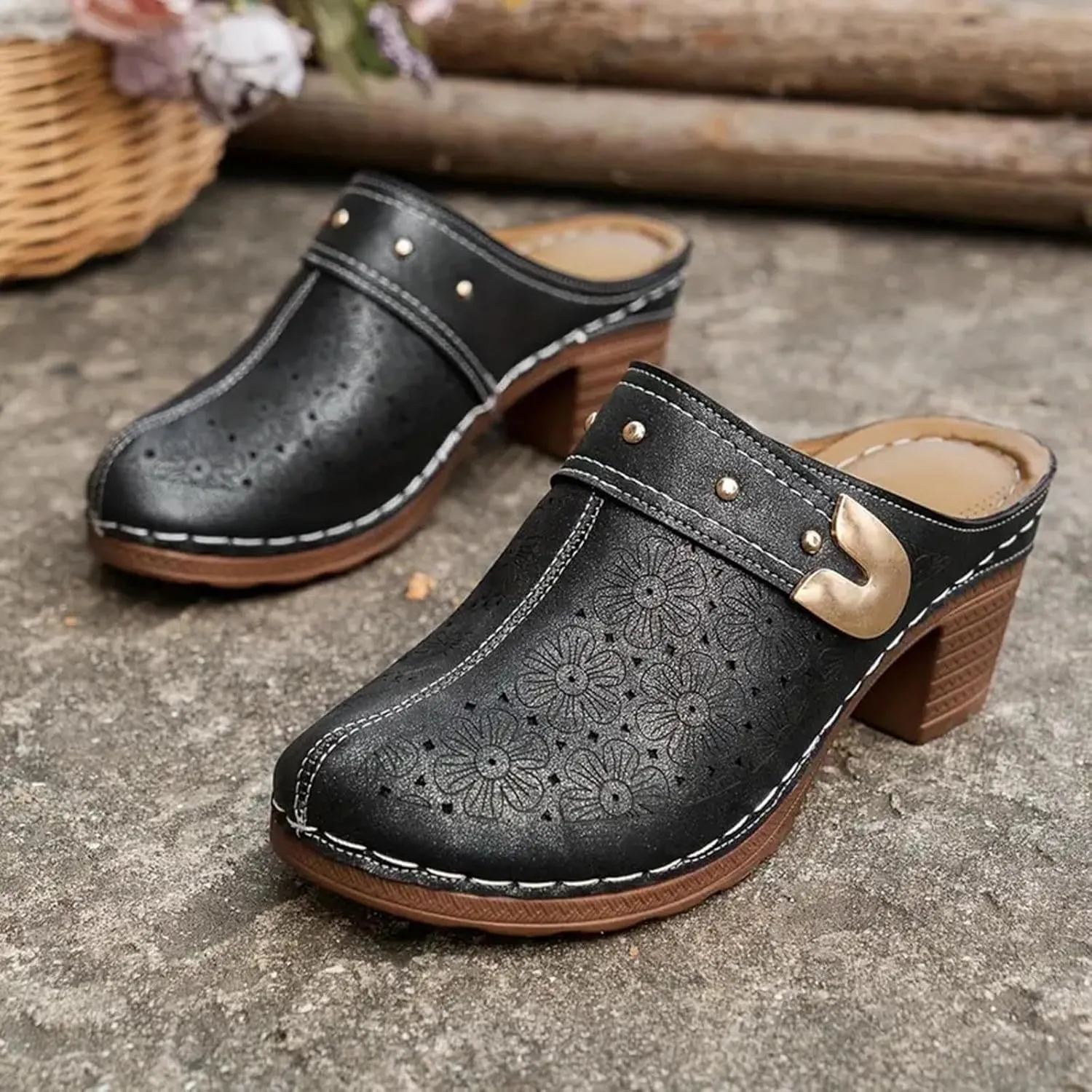 Clogs for Women Mules Shoes Hollow Closed Toe Chunky Heels Mules Summer Slip On Orthopedic Sandals Casual Breathable Backless Sandals Classic Work Shoes Vacation Travel Sandal
