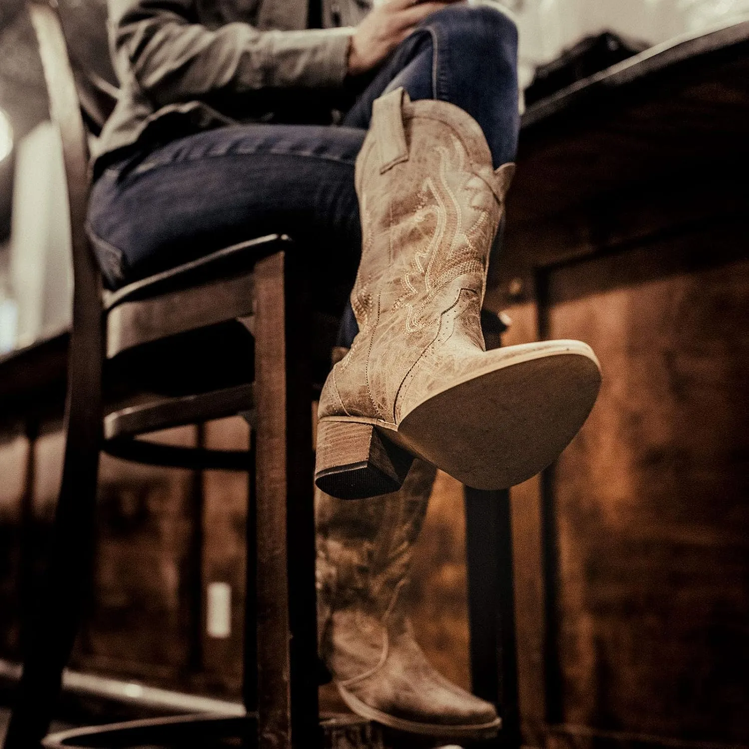 HISEA Rollda Cowboy Boots for Women Cowgirl Boots Ladies Western Embroidery Pointy Toe