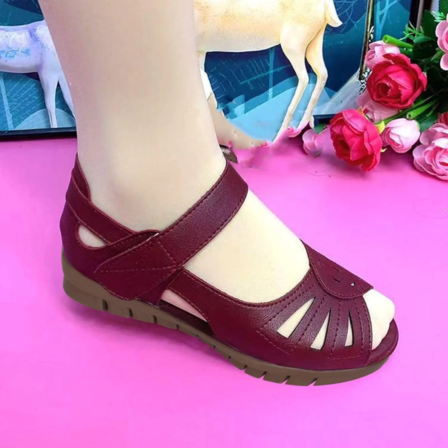 hlysgo Anti-slip Vintage Soft Mom Shoes, Hook-and-loop Wide Width Comfortable Open Toe Casual Loafers Slides