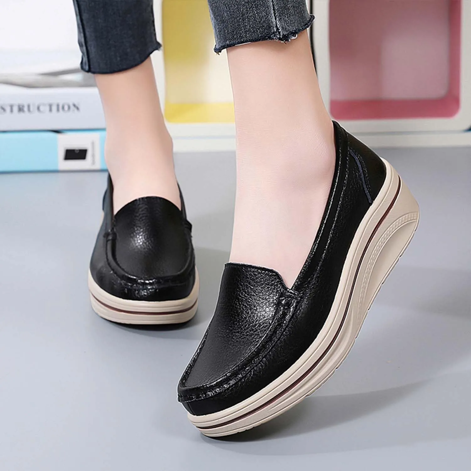 MEBAMY Women's Thick Sole Slip-On Loafers Comfortable Arch Support Casual Thick-Soled Casual Shoes Non-Slip Low-Top Loafers Shoes for Women Black