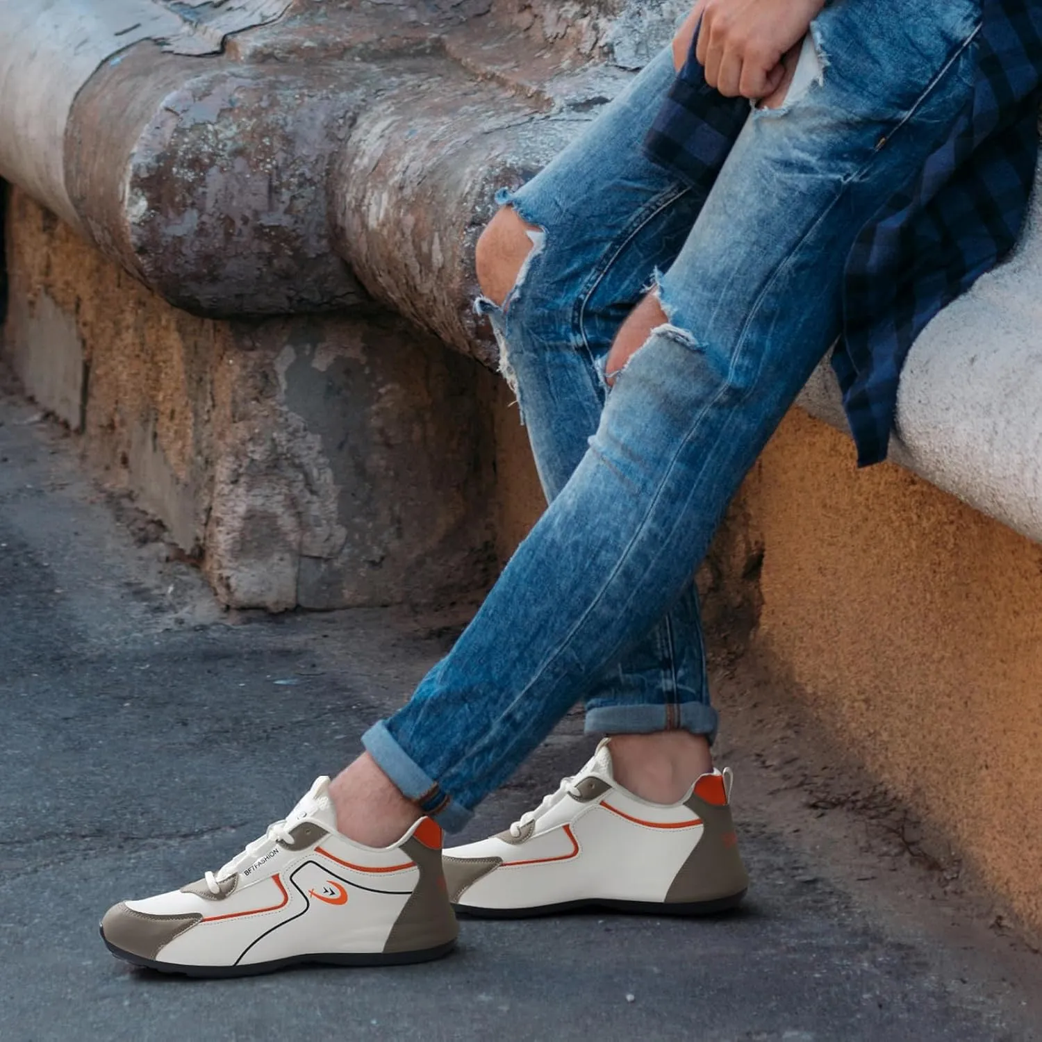Men's Fashion Casual Sneakers Breathable Lace-up White Walking Shoes Daily Comfortable Non Slip Low Top Tennis Shoes