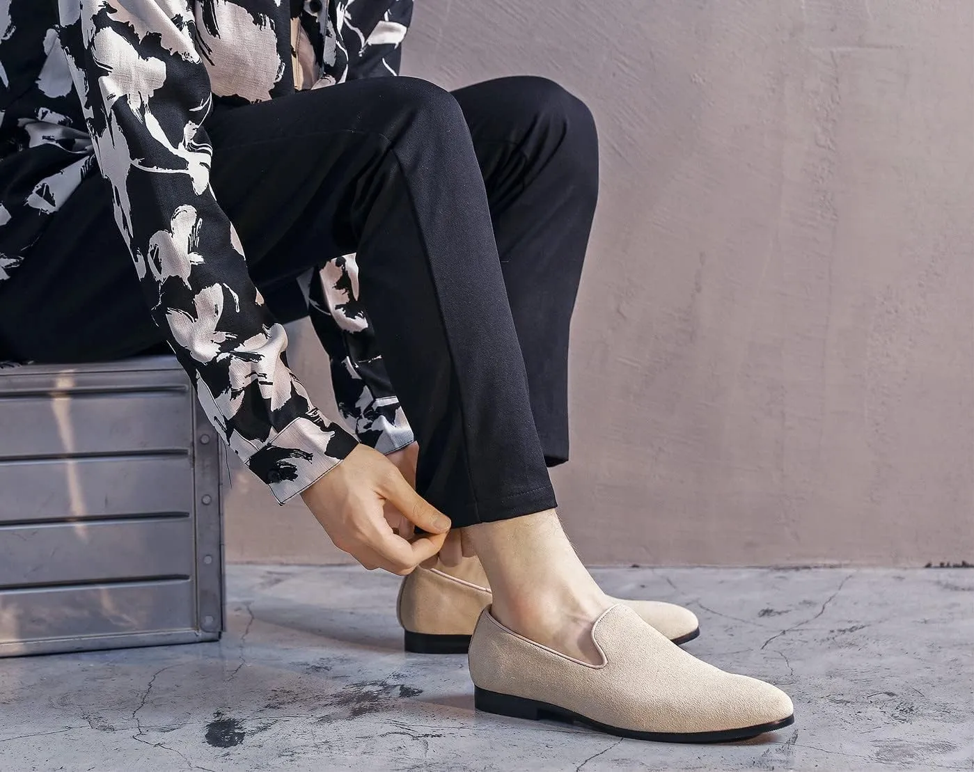 Mens Shoes Suede Slip-on Penny Loafers Casual Smoking Slippers Driving Dress Shoes Black Brown Ivory Khaki
