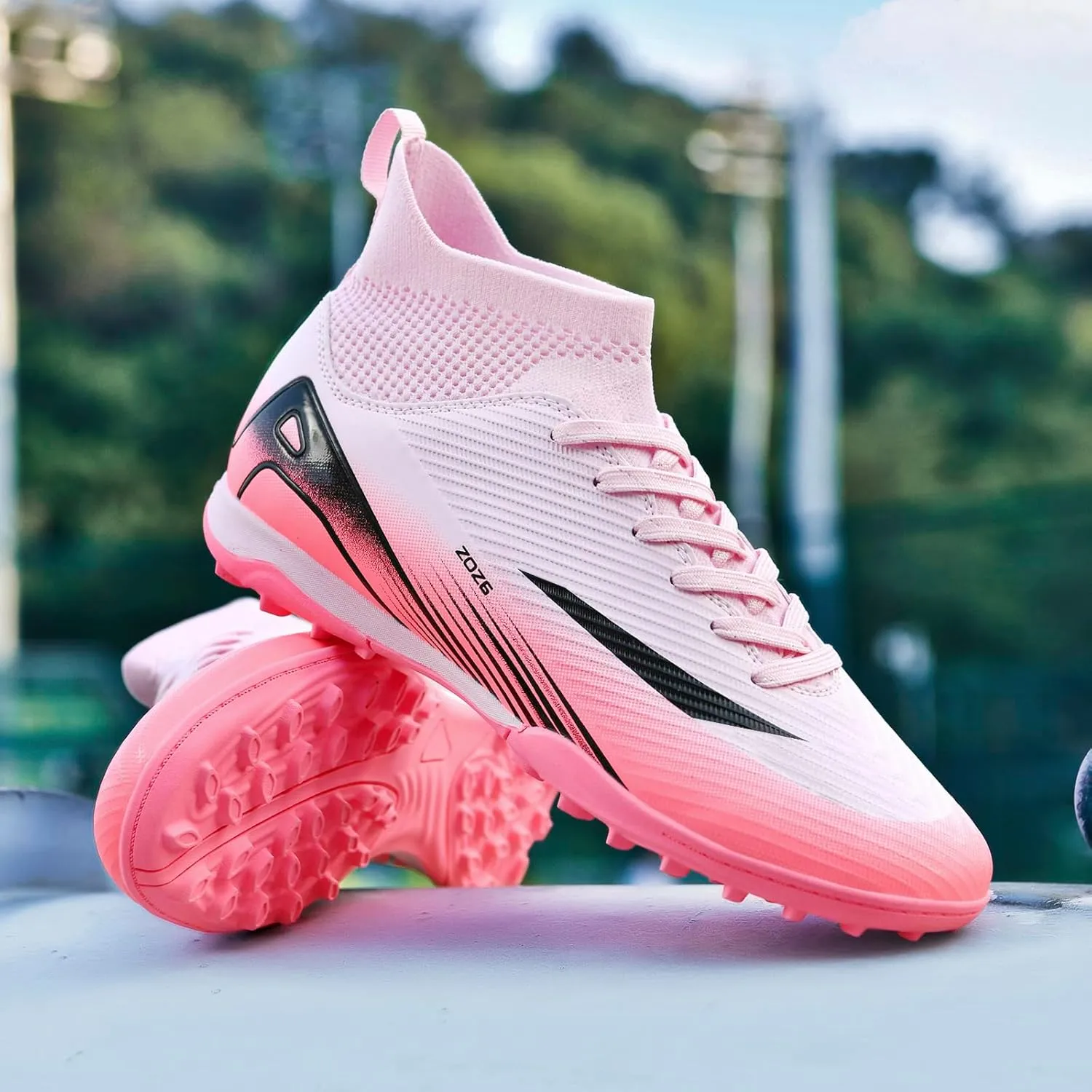 Men's Soccer Shoes Cleats Professional High-Top Athletic Turf Football Shoes Outdoor/Indoor Professional Futsal Football Training Sneakers