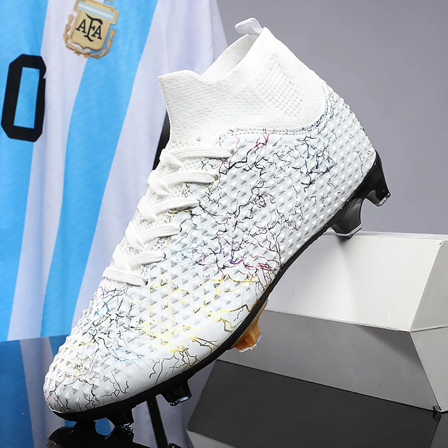 Men's Soccer Shoes High-Top Soccer Cleats Outdoor Breathable Athletic Professional Spikes Youth Boys Football Shoes Unisex