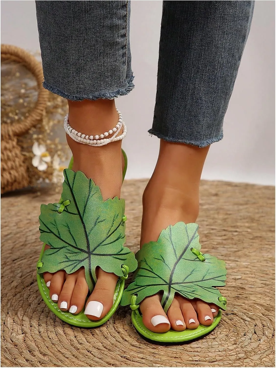 Verdusa Women's Leaf PU Leather Flip Flops Open Toe Slip on Slides Flat Thong Sandals