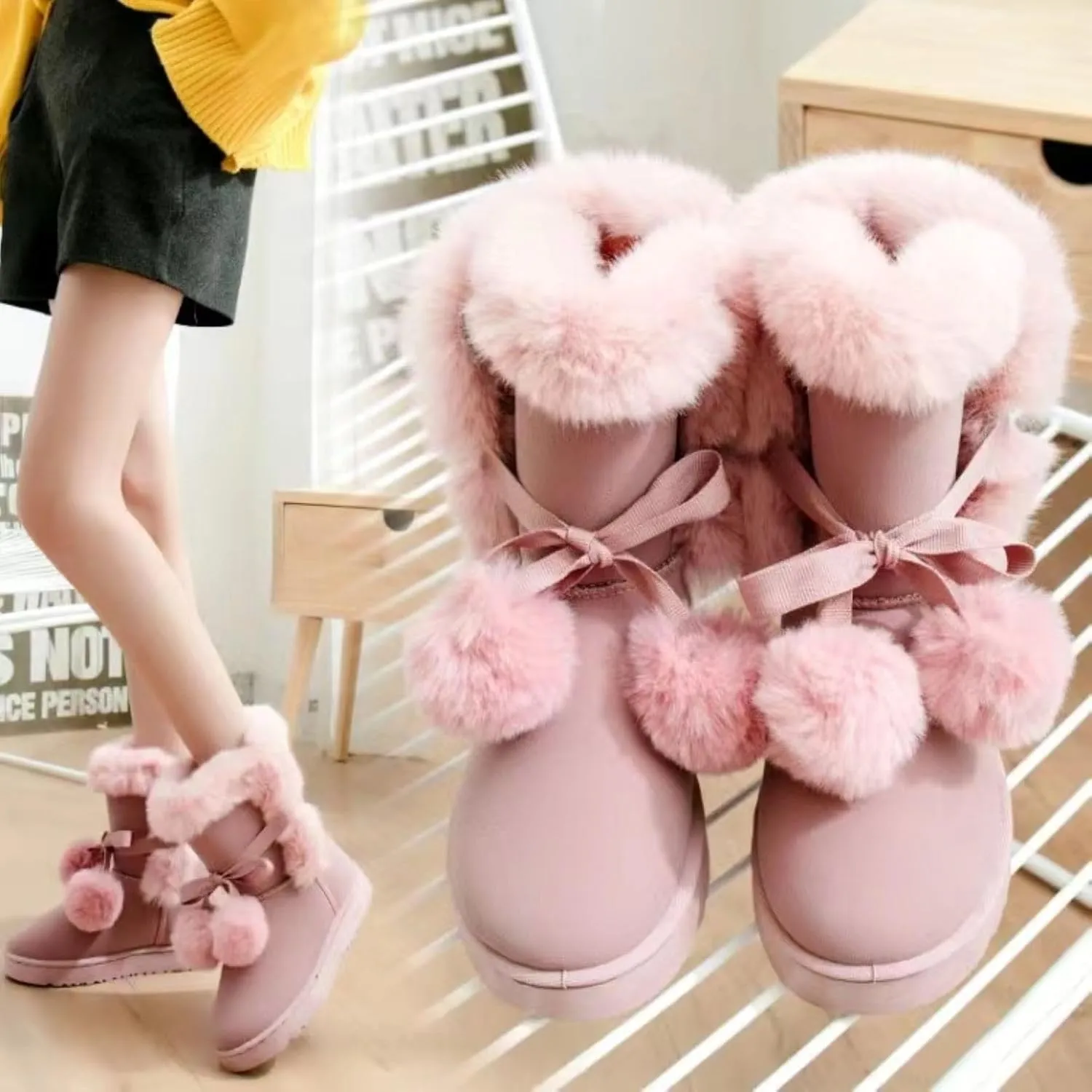 Women's Cute Pompon Lace Up Fur Winter Snow Boots Sweetheart Princess Fluffy Boots