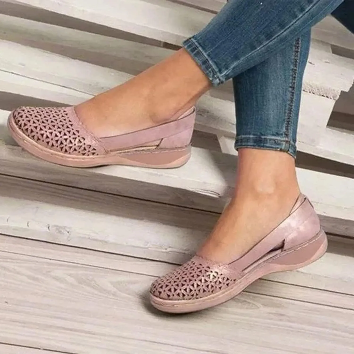 Womens Hollow Ballet Flats Casual Round Toe Low Heels Comfortable Vintage Leather Dress Shoes Walking Shoes Mary Janes