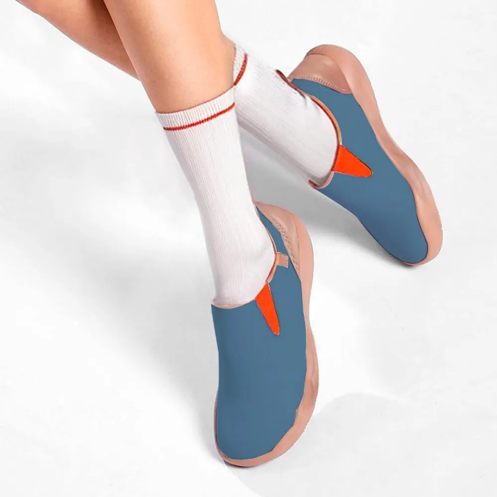Women's Slip Ons Sneakers Lightweight Comfortable Solid Color Loafers Casual Travel Shoes